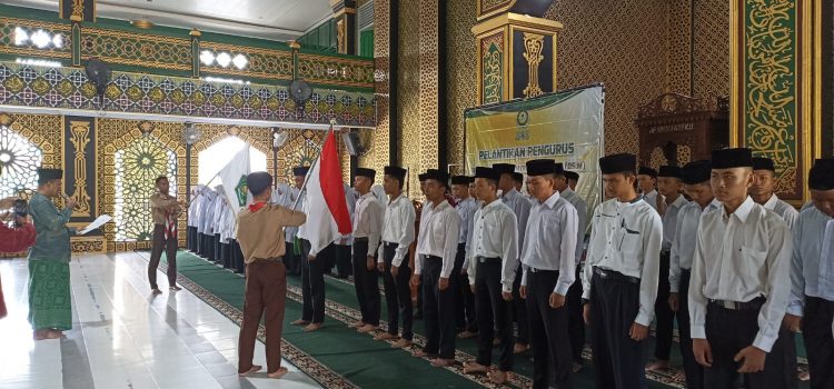 Pelantikan Organisasi Intra Madrasah (OSIM) Tahun 2023