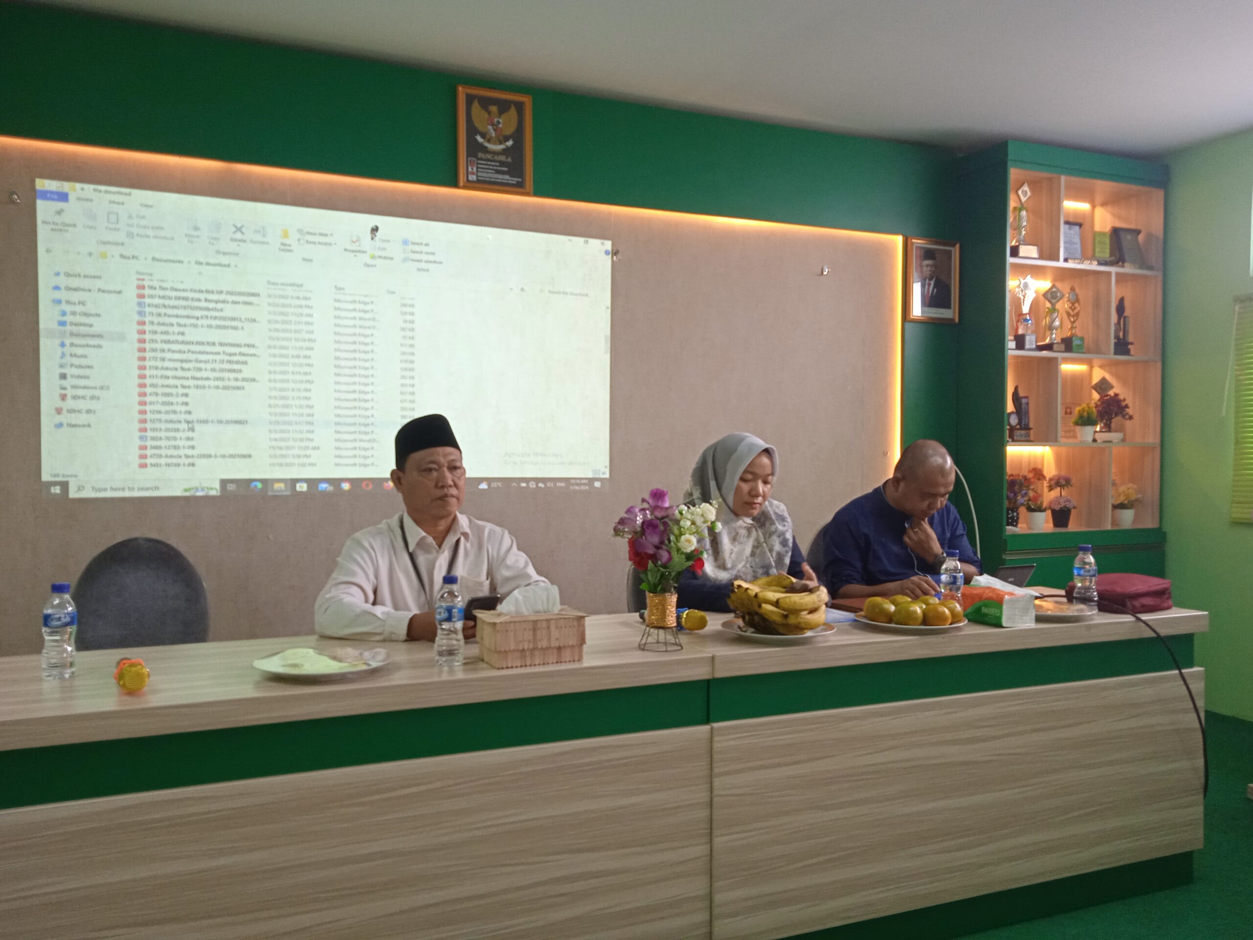 SEMINAR MOTIVASI PENINGKATAN KINERJA GURU